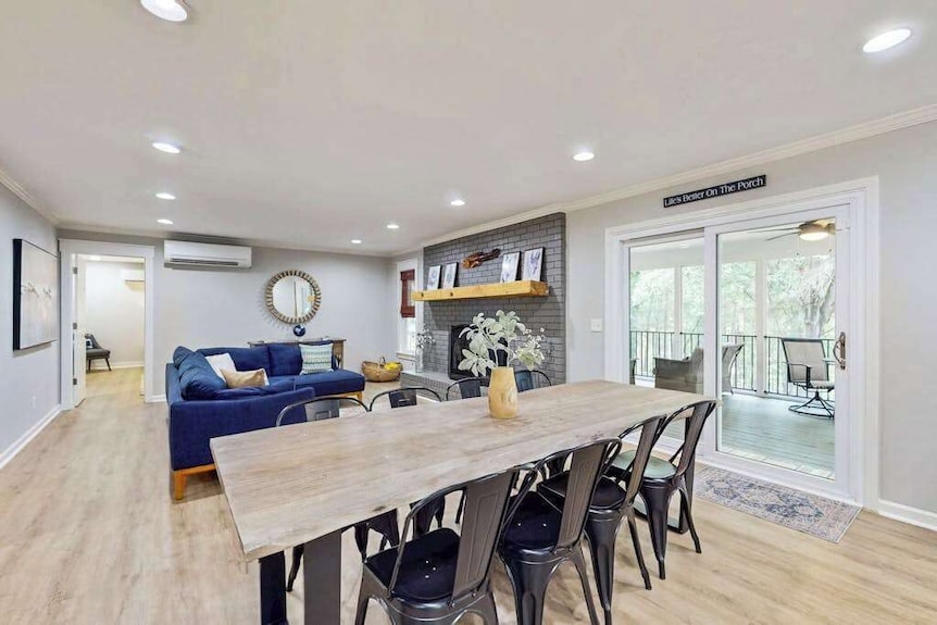 Lakeside Oasis Stays - Gainesville, GA