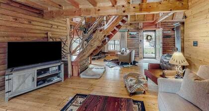 Glassy Mountain Getaway