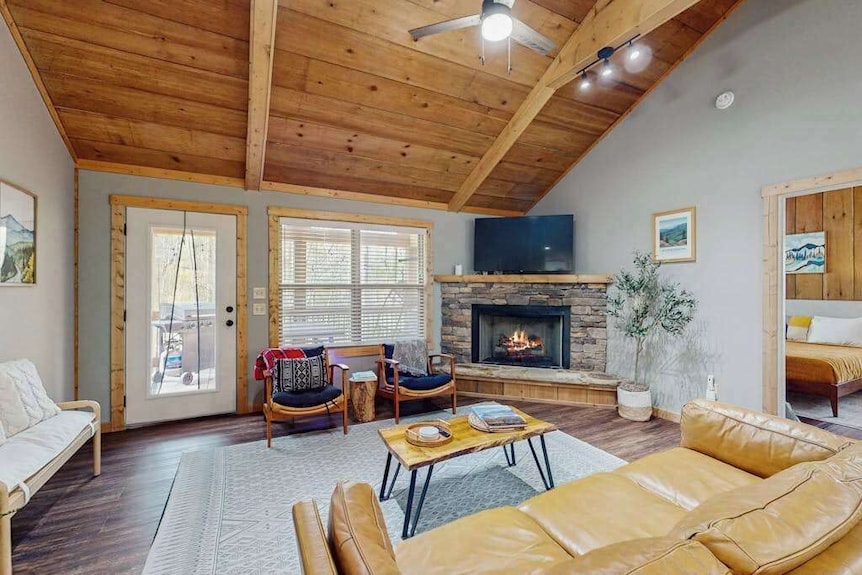 Dwell And Wander Stay - Ellijay, GA