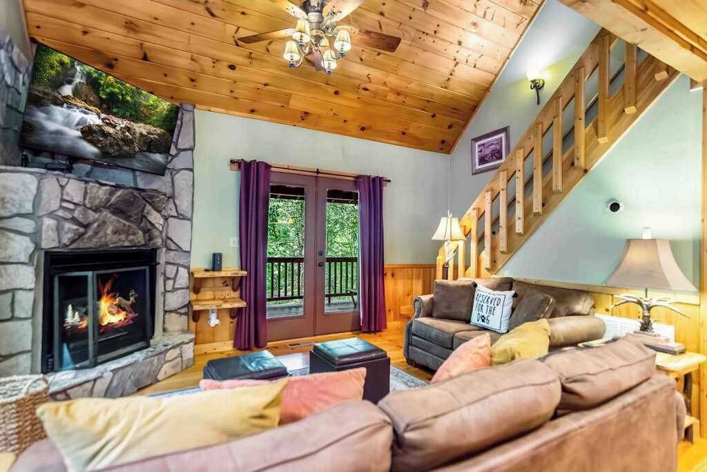Gunny's Cabin Retreat - Blue Ridge, GA