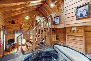 Interior - Talona Cabin Blue Ridge (Blue Ridge)