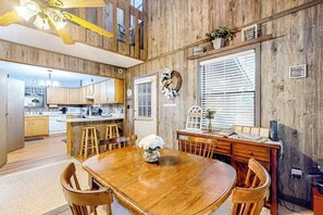 Dining - Creeksong Cabin Stay (Blairsville)