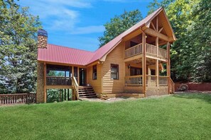 Exterior - Moon Kiss Blue Ridge (Blue Ridge)