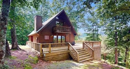 Hawk Hollow Retreat - Hot tub