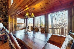 Dining - Lakeview Manor Cabin (Blue Ridge)