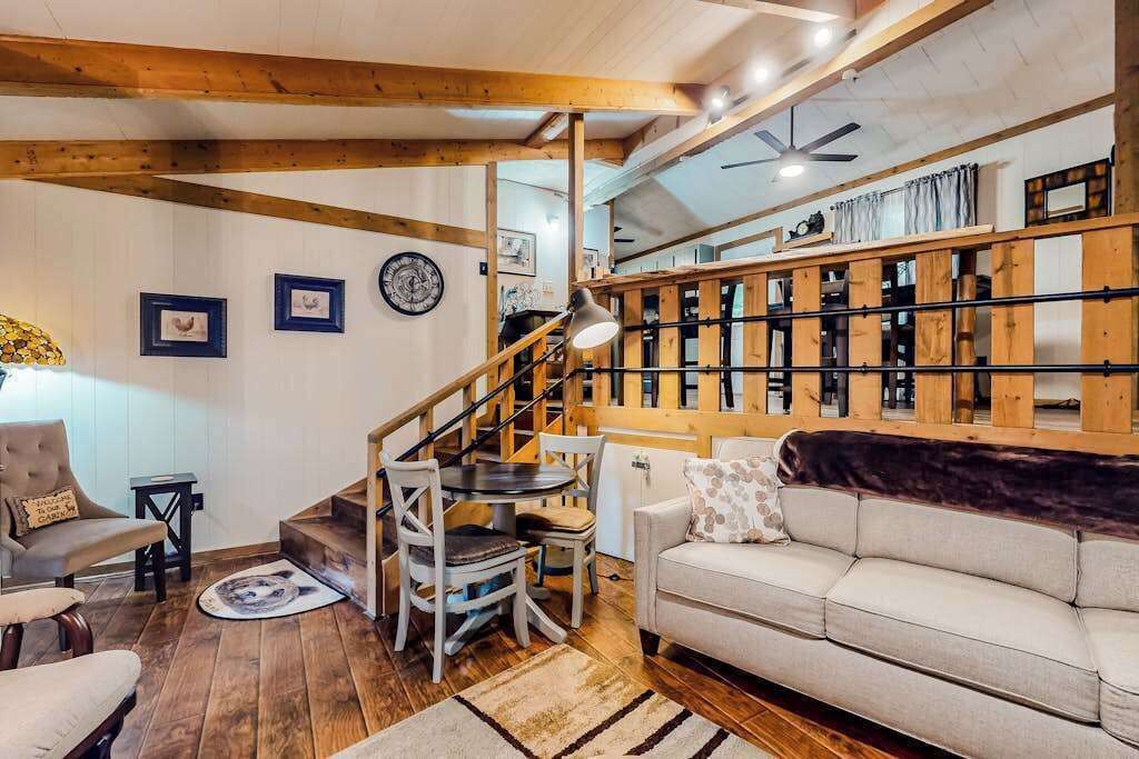 White Pine Perch Stay - Clayton, GA