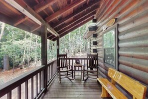 Property grounds - Swiss Puure Huus Cabin (Blue Ridge)