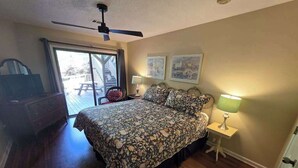 2 室のベッドルーム、アイロン / アイロン台、WiFi、ベッドシーツ