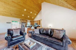 Fernseher, Kamin, Arbeitsbereiche