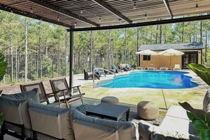 Pool - Mountain Peak Lodge - Game Room (Ellijay)