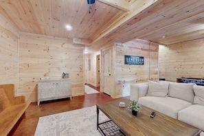 Interior - Moonlit Ridge Retreat (Ellijay)