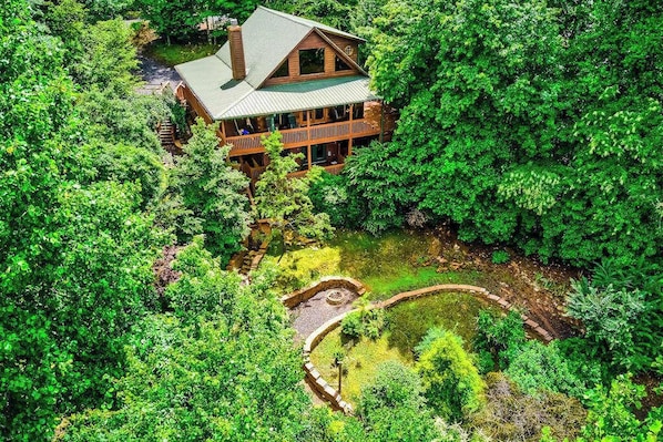 Exterior - Pine Home Cabin Stay (Mineral Bluff)