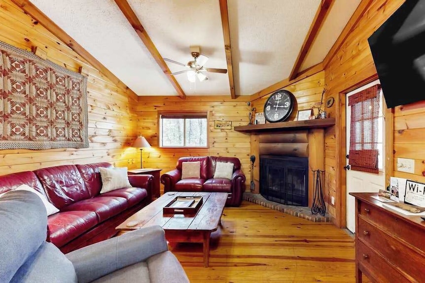 Country Breeze Stay - Hot Tub And Firepit - Helen, GA