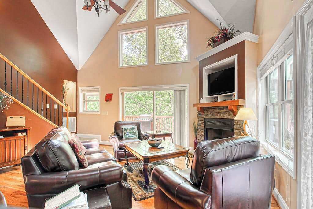 Alpine Retreat Stays - Helen, GA
