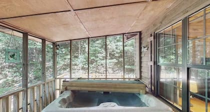 Bird Haus Sautee Cabin