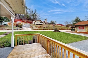 Property grounds - Unicoi Suite Getaways (Helen)