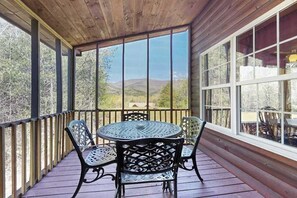Dining - Grandview Cabin Stay (Sautee Nacoochee)