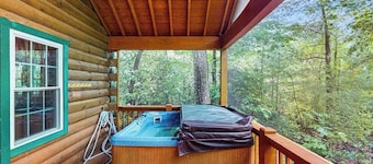 The Hideaway Cabin Stay