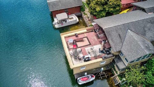 On The Lake - Guest House