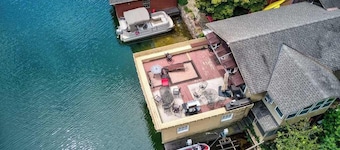 On The Lake - Guest House