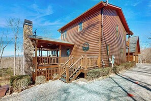 Exterior - Bougie Bear Cabin Stay (Morganton)