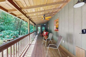 Terrace/patio - The Peaceful Pines Stay (Clayton)