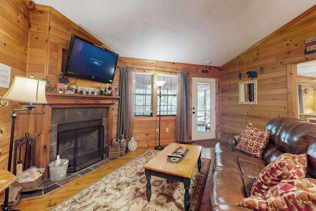 TV, fireplace, DVD player, offices
