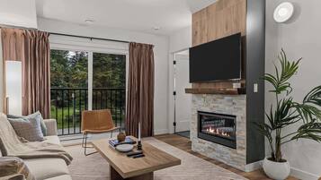 TV, fireplace, offices