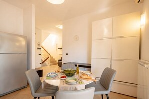 Dining - MareVista Sea Terrace | Panoramic Rooftop & Sea Views (Bari)