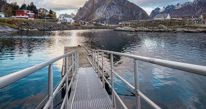 Magnusbua, traditional rorbu in Reine, Lofoten