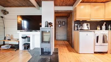 Kaffetrakter/tekoker, kjøleskap, ovn og vannkoker