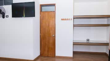 Quadruple Room | Interior