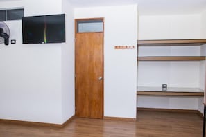 Quadruple Room | Interior