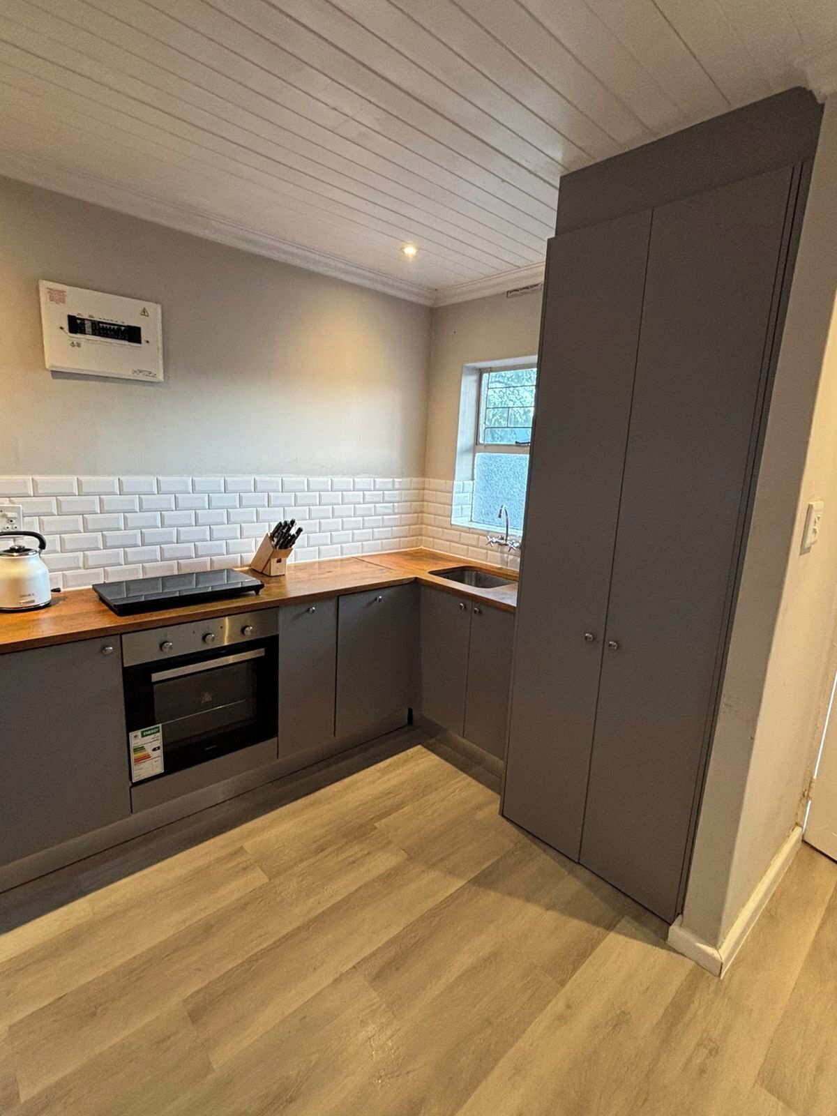 Fridge, oven, stovetop, toaster
