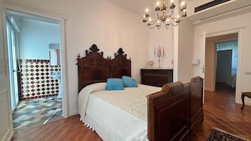 Classic Room, City View | In-room safe, laptop workspace, free WiFi