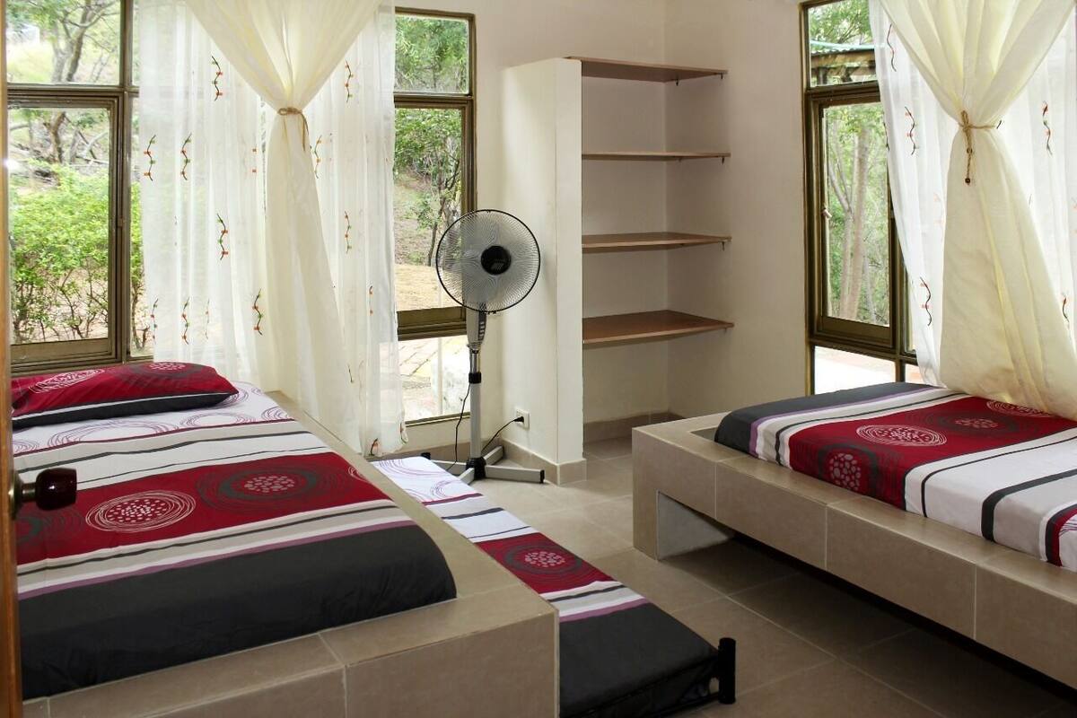 Couette en duvet d'oie, Wi-Fi gratuit, draps fournis
