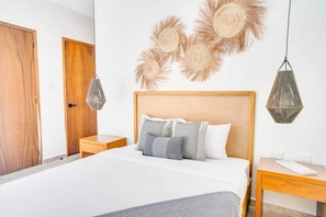 Ferros/tábuas de passar roupa, Wi-Fi, roupa de cama