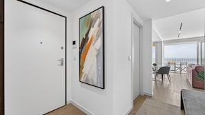 Interior - Luxen 7 by LovelyStay (Câmara De Lobos)