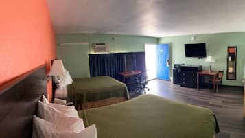 Standard Double Room, Smoking | Tilam berlapik, meja, ruang kerja komputer riba, Wi-fi percuma