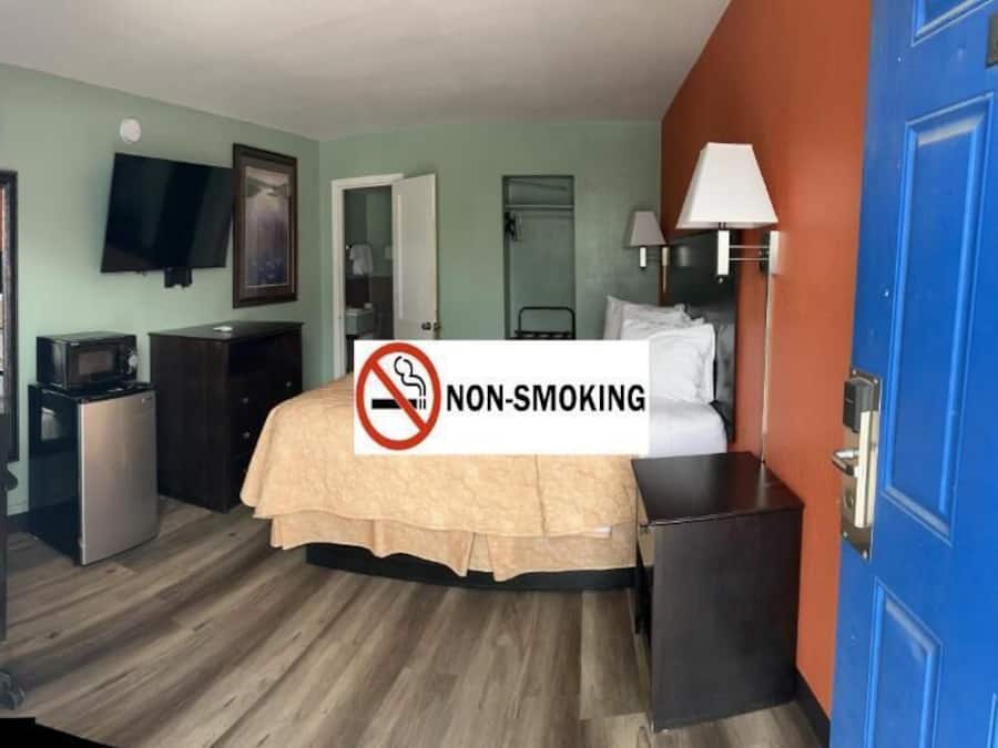 Pillow-top beds, desk, laptop workspace, free WiFi