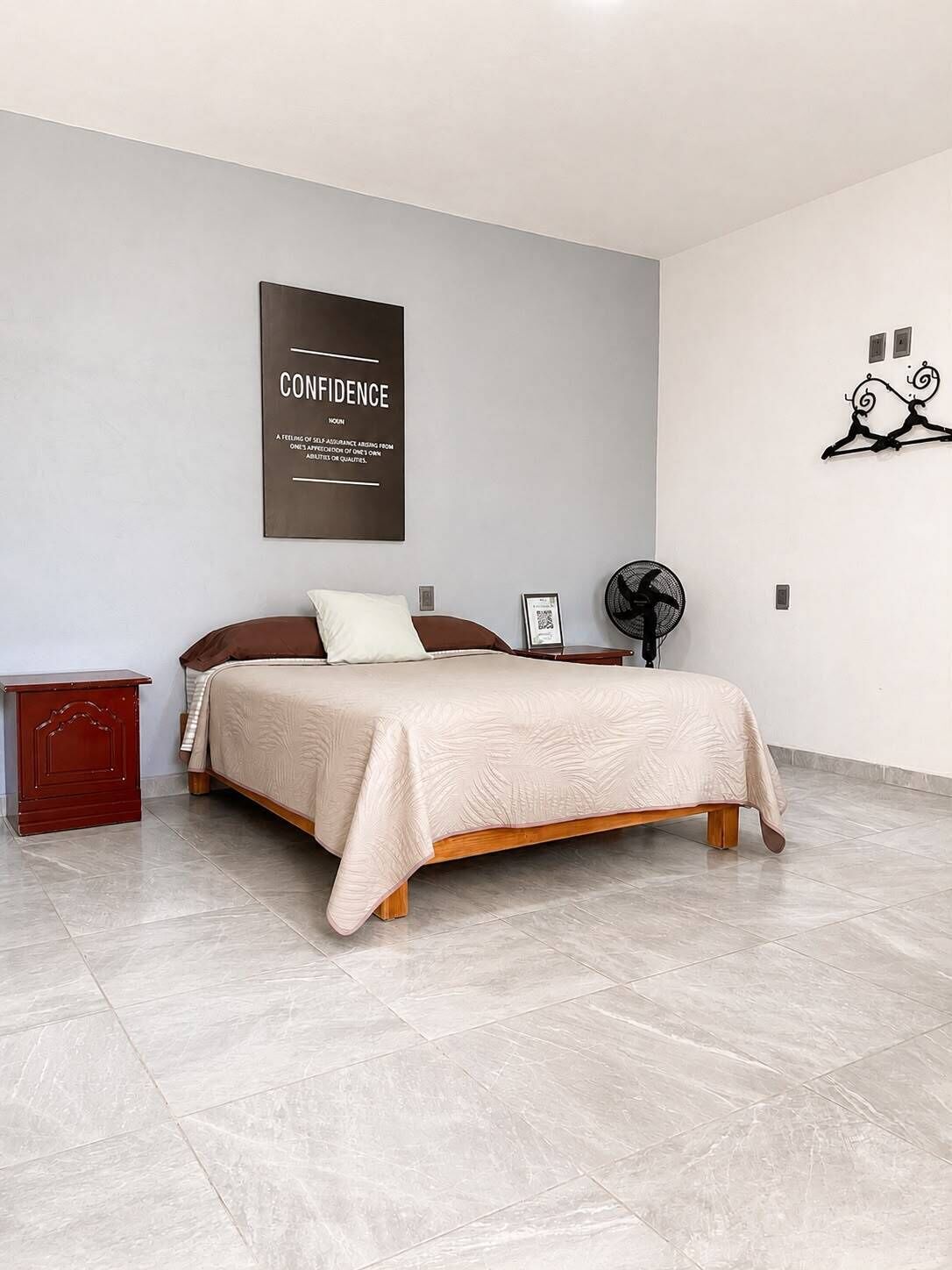 Habitación doble Premium | Tabla de planchar con plancha 