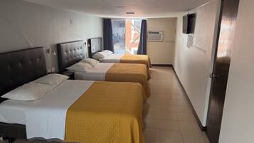 Basic Triple Room | Free WiFi