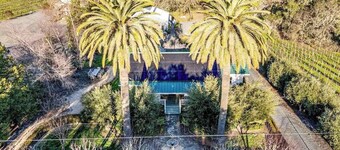 Starlite Atelier: Alexander Valley Winery, Hot Tub