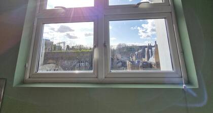Studio - Central - Wifi - Sleeps 2