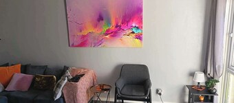 House Sleeps 4 With Parking