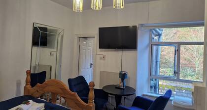 Cosy Cork Studio - Cosyincork