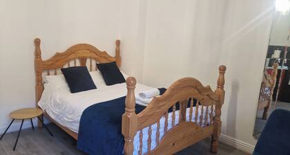 Cosy Cork Studio - Cosyincork