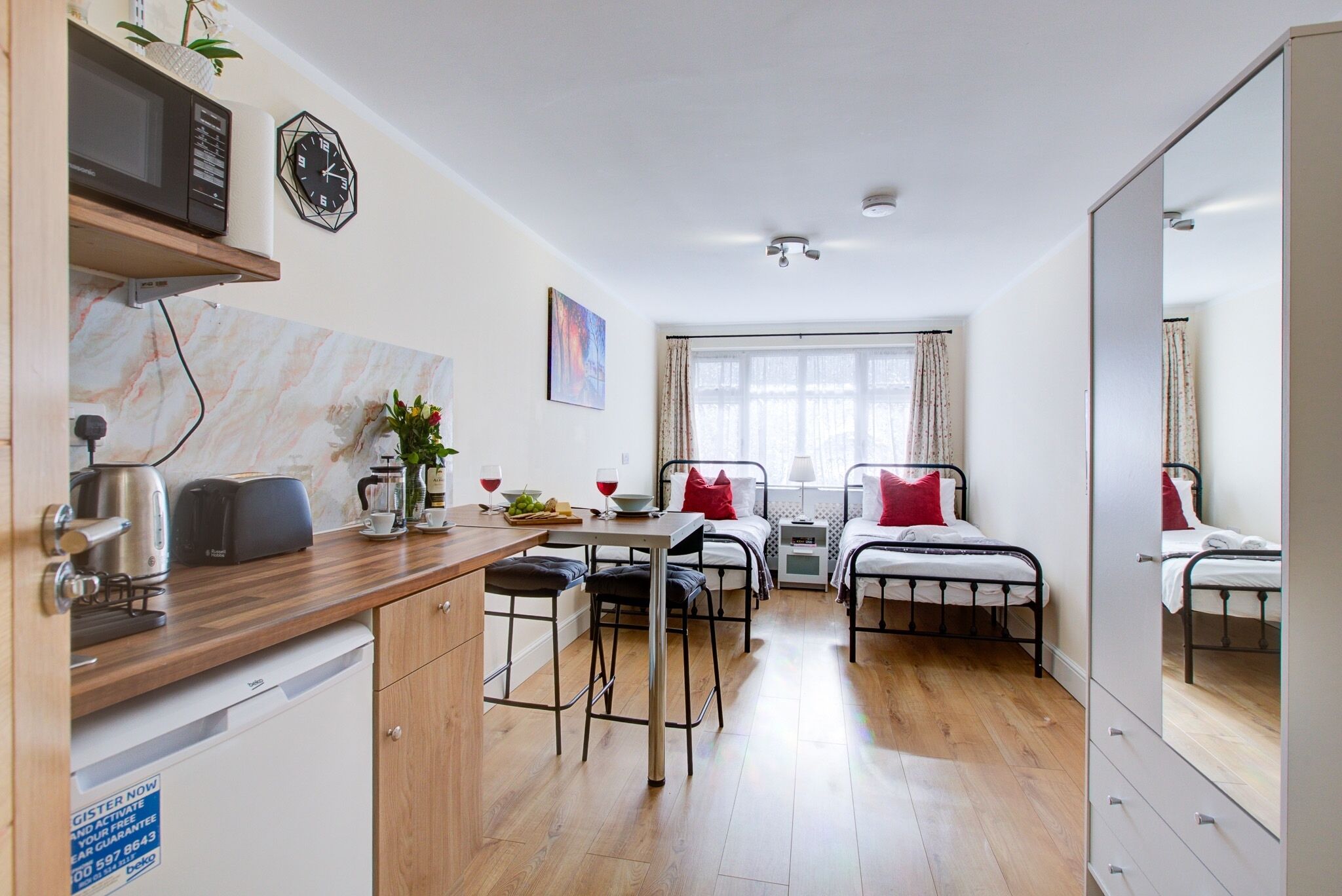 Iron/ironing board, free WiFi, bed sheets