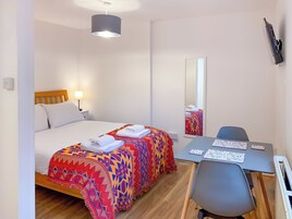 Wifi gratis y ropa de cama 