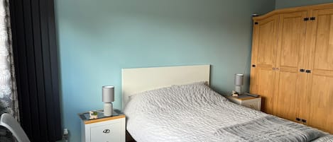 Wi-Fi gratuit, draps fournis